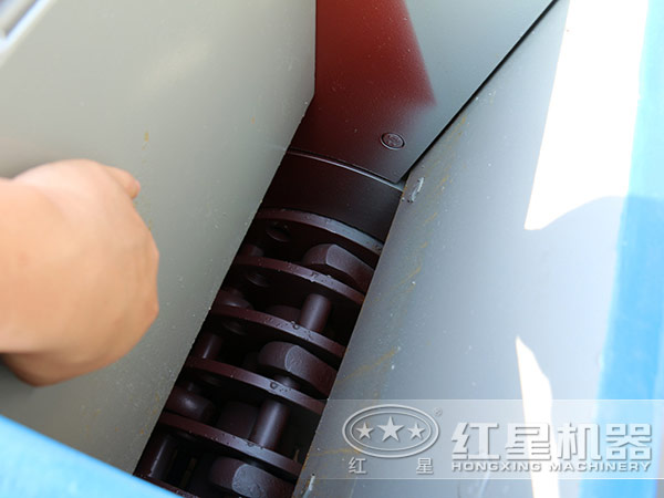 錘式破碎機局部細節 錘式破碎機局部細節