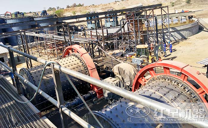 水泥磨工作現場 水泥磨工作現場