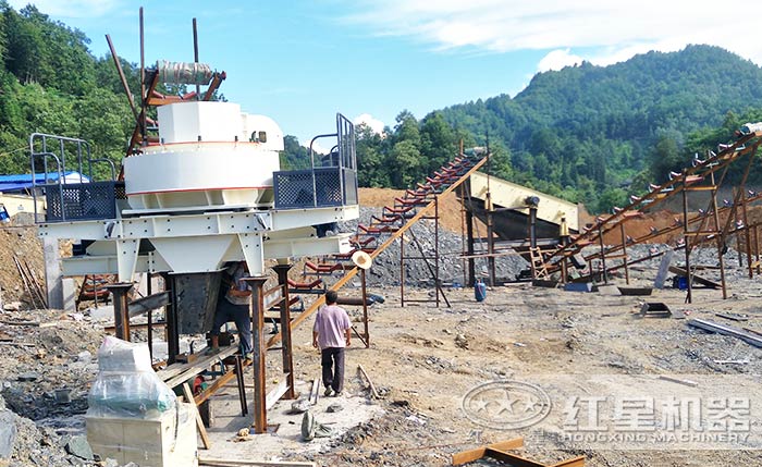 新型環保制砂機安裝現場 新型環保制砂機安裝現場