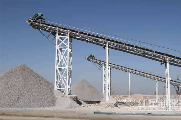 打石子生產線作業現場 打石子生產線作業現場