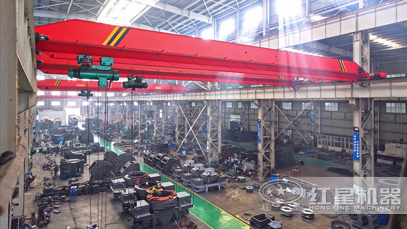 繁忙的車間 繁忙的車間