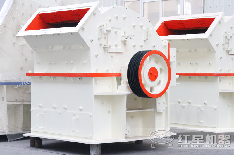 細(xì)碎機(jī)設(shè)備實(shí)拍 細(xì)碎機(jī)設(shè)備實(shí)拍