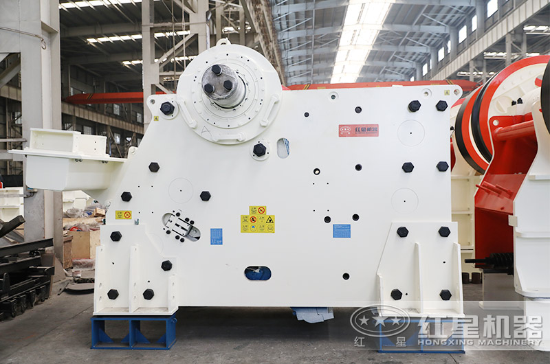 CJ歐版顎式破碎機廠區實拍 CJ歐版顎式破碎機廠區實拍