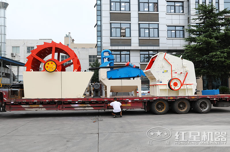 司機師傅在固定設備準備發往安徽 司機師傅在固定設備準備發往安徽