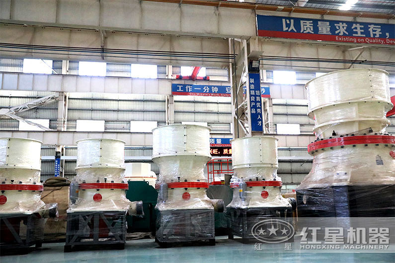 大小不一的單缸圓錐破碎機 大小不一的單缸圓錐破碎機