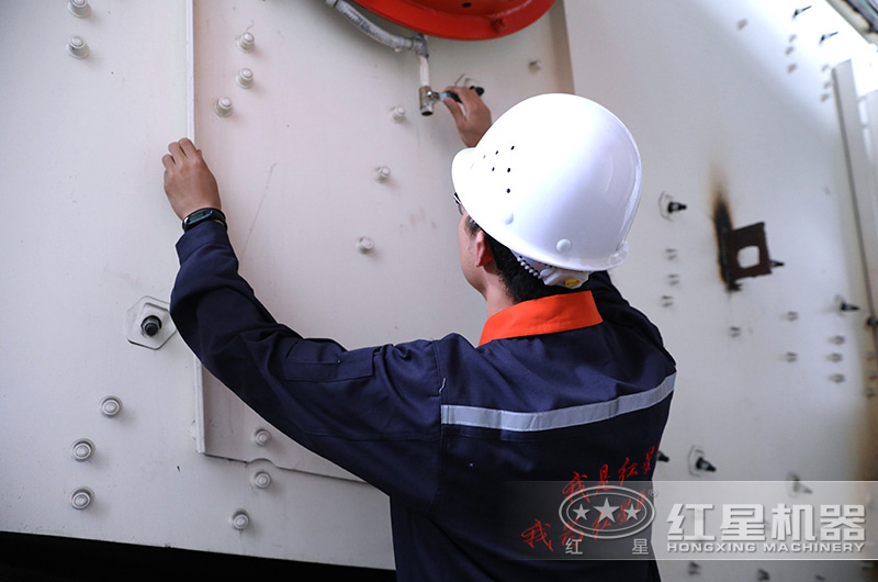 專注于每一道工序,只為您的滿意生產 專注于每一道工序,只為您的滿意生產