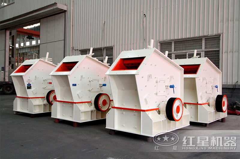 時產(chǎn)100噸反擊破制砂機 時產(chǎn)100噸反擊破制砂機