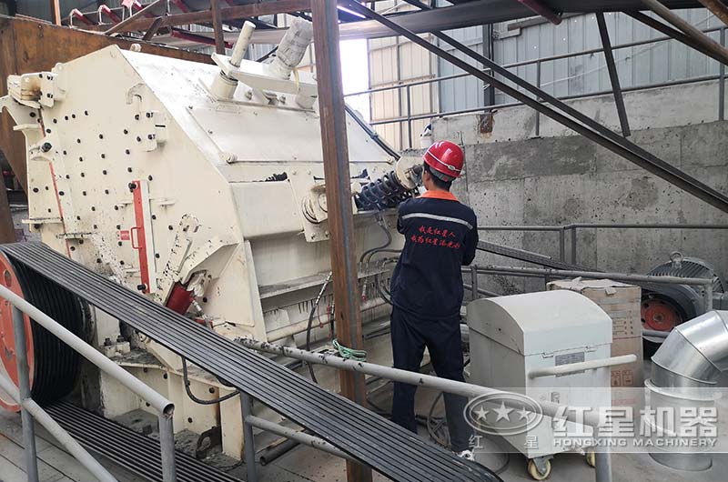 CI反擊破制砂機現(xiàn)場實拍 CI反擊破制砂機現(xiàn)場實拍