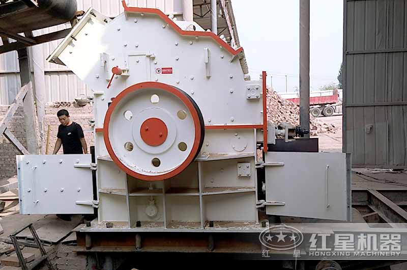 1414制砂機(jī)現(xiàn)場(chǎng)安裝 1414制砂機(jī)現(xiàn)場(chǎng)安裝