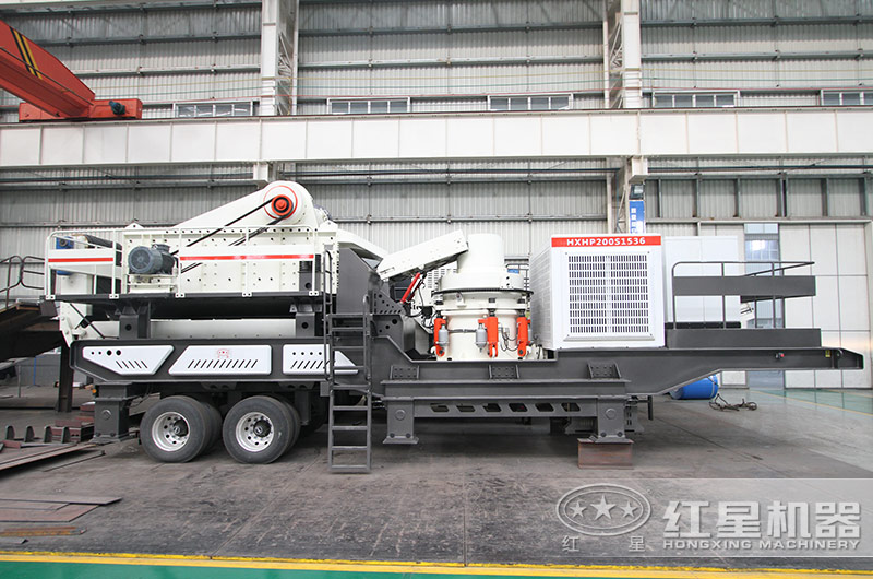 車(chē)間實(shí)拍——紅星移動(dòng)破碎設(shè)備生產(chǎn)車(chē)間 車(chē)間實(shí)拍——紅星移動(dòng)破碎設(shè)備生產(chǎn)車(chē)間