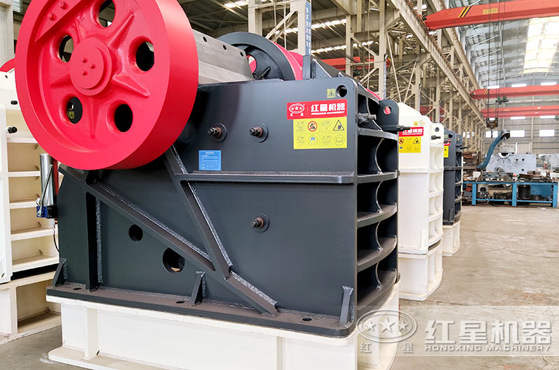 顎式破碎機車間實拍圖 顎式破碎機車間實拍圖