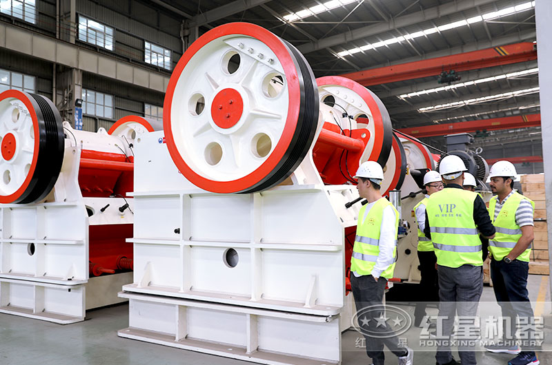 紅星客戶到廠參觀考察設(shè)備,近距離了解設(shè)備性能 紅星客戶到廠參觀考察設(shè)備,近距離了解設(shè)備性能