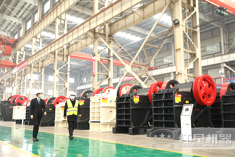 1518鄂破車間現(xiàn)貨,客戶來廠考察 1518鄂破車間現(xiàn)貨,客戶來廠考察