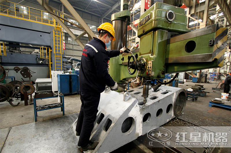 紅星工人作業中 紅星工人作業中