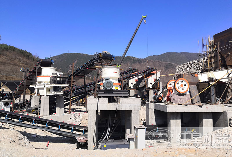 日產3000噸機制砂生產線現場（粉碎河卵石）