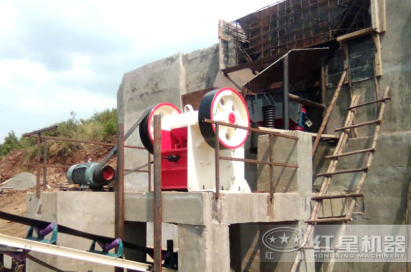 小型碎石機(jī)器有哪些？多少錢一臺？