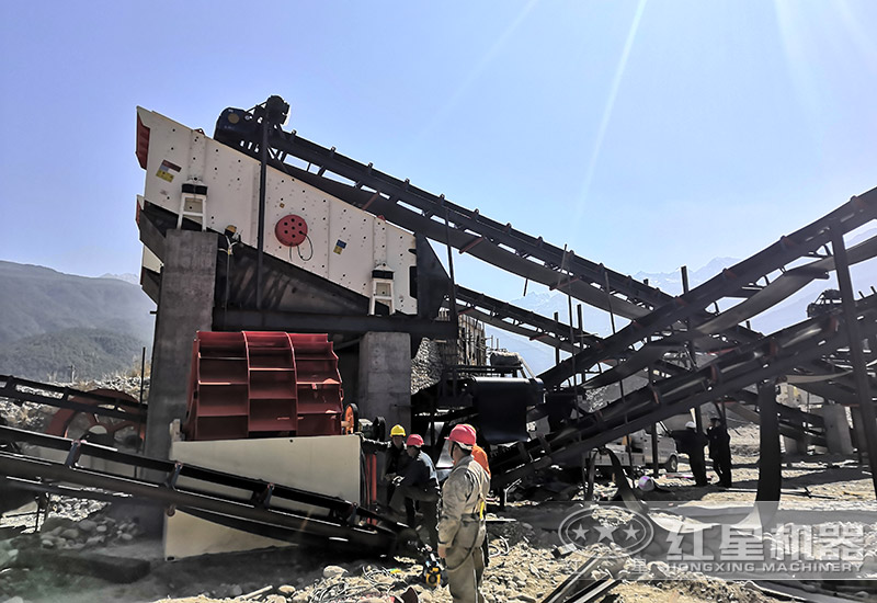 紅星機器小型洗沙子機器客戶安裝現(xiàn)場 紅星機器小型洗沙子機器客戶安裝現(xiàn)場