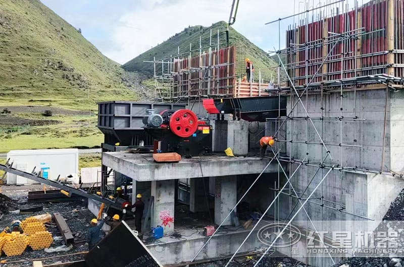 57破碎機工作現場實拍圖 57破碎機工作現場實拍圖